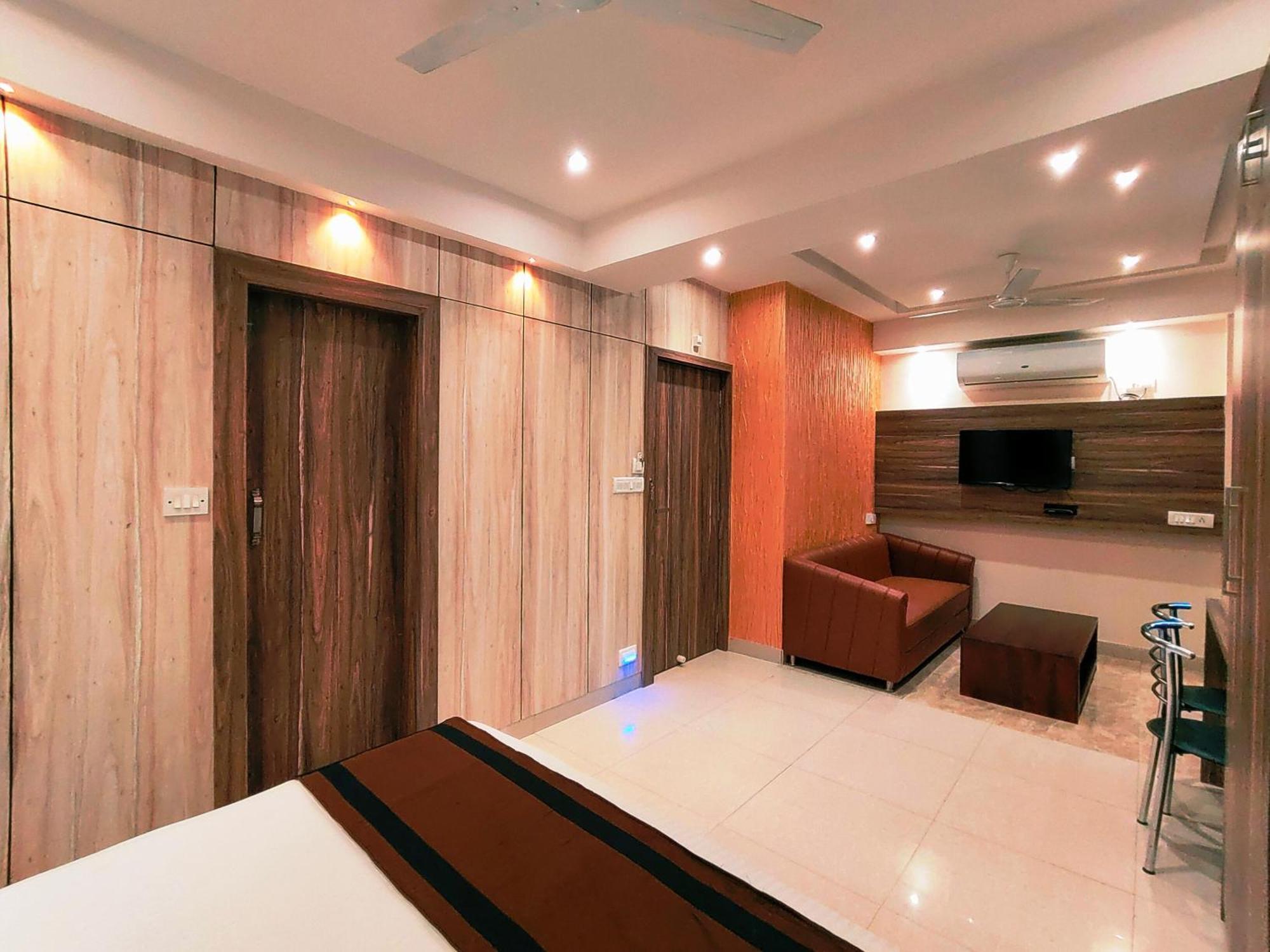 Hotel Steam Kolkata Exterior photo
